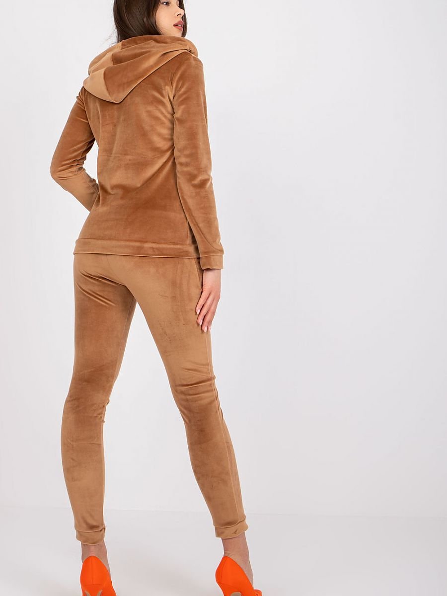 Komplet Light Brown - Relevance